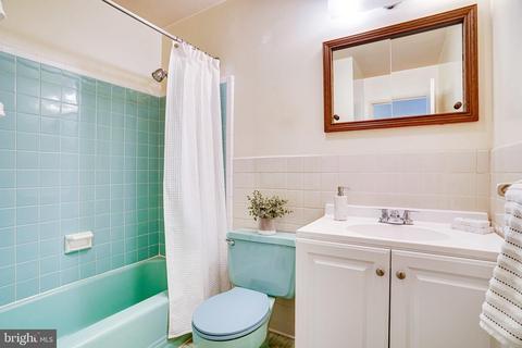5300 Oldcastle Ln, Springfield, VA 22151 photo 30