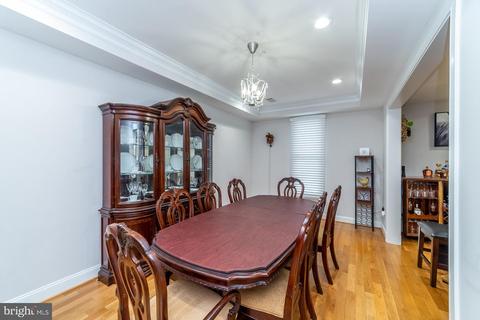 7413 Gresham St, Springfield, VA 22151 photo 9