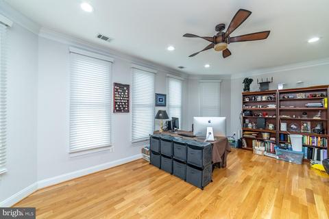 7413 Gresham St, Springfield, VA 22151 photo 6