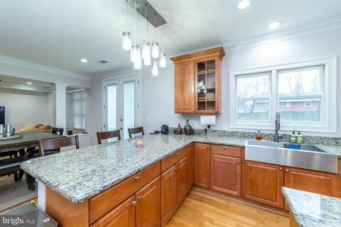 7413 Gresham St, Springfield, VA 22151 photo 23