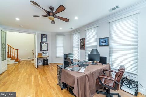 7413 Gresham St, Springfield, VA 22151 photo 8