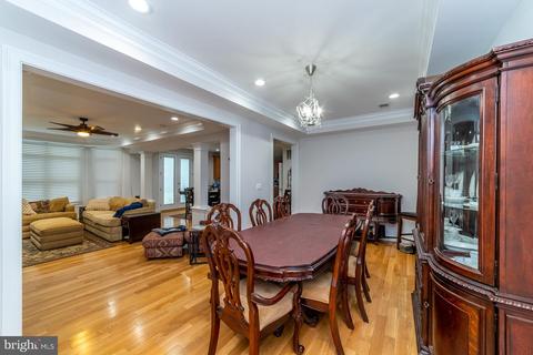 7413 Gresham St, Springfield, VA 22151 photo 11