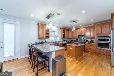7413 Gresham St, Springfield, VA 22151 photo 18