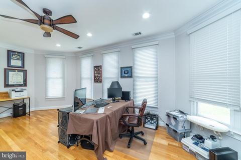 7413 Gresham St, Springfield, VA 22151 photo 7