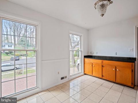 6229 Alberta St, Springfield, VA 22152 photo 9