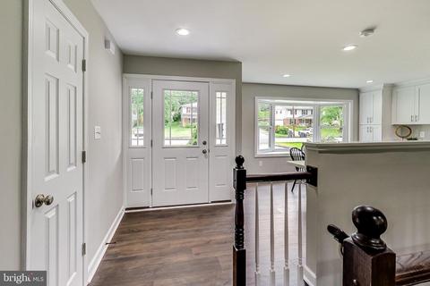 6227 Greeley Blvd, Springfield, VA 22152 photo 3