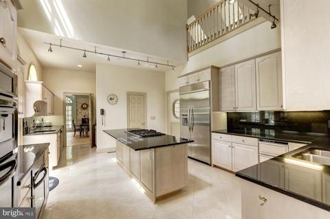 7709 Carlton Pl, Mclean, VA 22102 photo 9