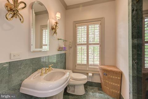 7709 Carlton Pl, Mclean, VA 22102 photo 5