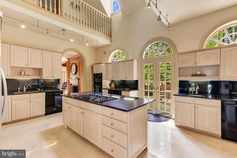 7709 Carlton Pl, Mclean, VA 22102 photo 13