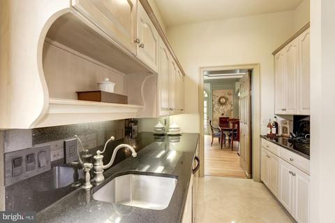 7709 Carlton Pl, Mclean, VA 22102 photo 8