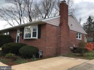 7910 Foote Ln, Springfield, VA 22151 photo 3