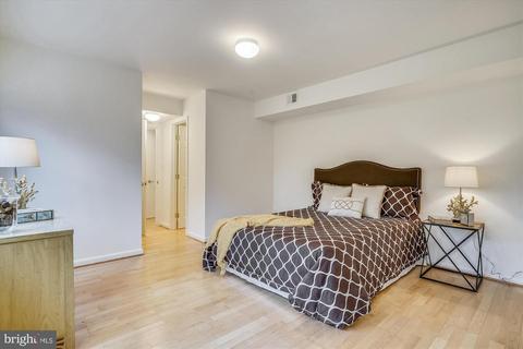 1742 Great Fls, Mclean, VA 22101 photo 27