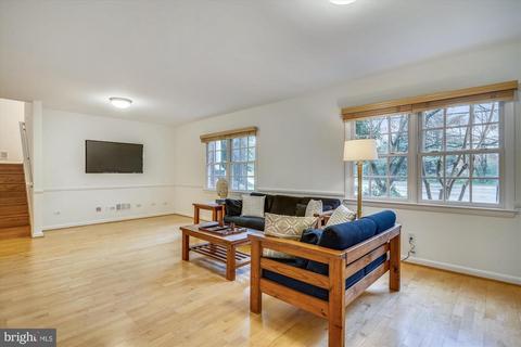 1742 Great Fls, Mclean, VA 22101 photo 23