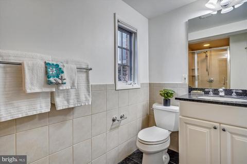 1742 Great Fls, Mclean, VA 22101 photo 28