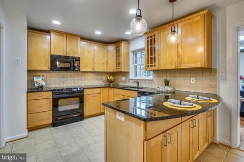 1742 Great Fls, Mclean, VA 22101 photo 6