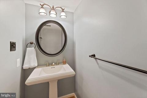 8712 Etta Dr, Springfield, VA 22152 photo 24