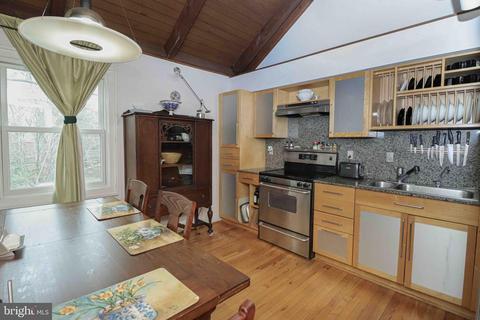 11162 Glade Dr, Reston, VA 20191 photo 10