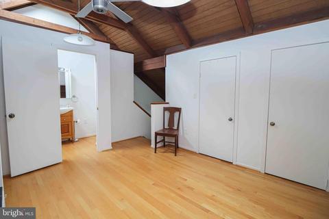 11162 Glade Dr, Reston, VA 20191 photo 25