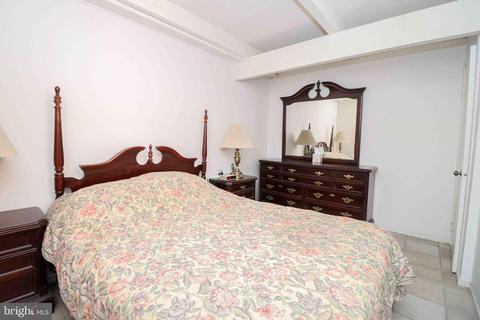 11162 Glade Dr, Reston, VA 20191 photo 31