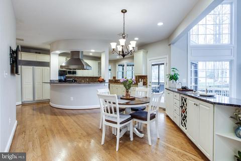 1194 Windrock Dr, Mclean, VA 22102 photo 18