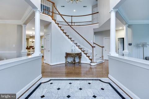 1194 Windrock Dr, Mclean, VA 22102 photo 5