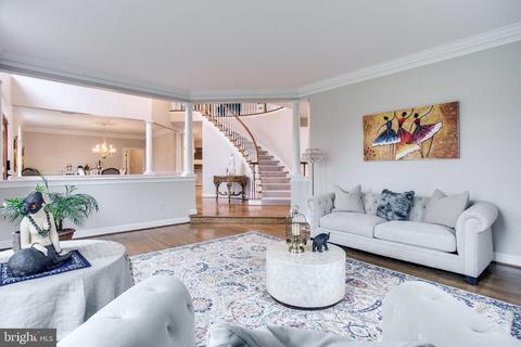 1194 Windrock Dr, Mclean, VA 22102 photo 12