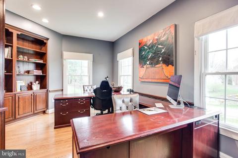 1194 Windrock Dr, Mclean, VA 22102 photo 13