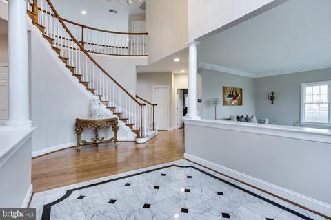 1194 Windrock Dr, Mclean, VA 22102 photo 6