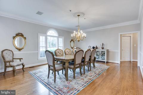 1194 Windrock Dr, Mclean, VA 22102 photo 16