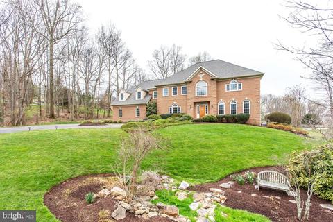 1194 Windrock Dr, Mclean, VA 22102 photo 3