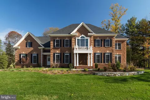 10231 Leesburg Pike, Vienna, VA 22182