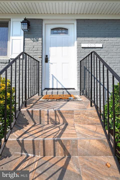 6019 Trailside Dr, Springfield, VA 22150 photo 5