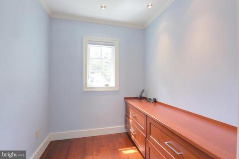 1434 Woodacre Dr, Mclean, VA 22101 photo 19