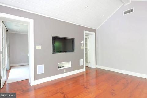 1434 Woodacre Dr, Mclean, VA 22101 photo 14