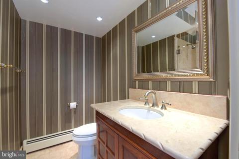 1434 Woodacre Dr, Mclean, VA 22101 photo 28