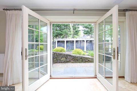 1434 Woodacre Dr, Mclean, VA 22101 photo 34