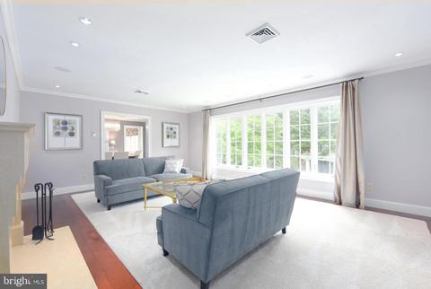 1434 Woodacre Dr, Mclean, VA 22101 photo 3