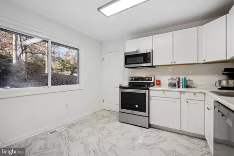 2302 Staley Rd, Reston, VA 20191 photo 7