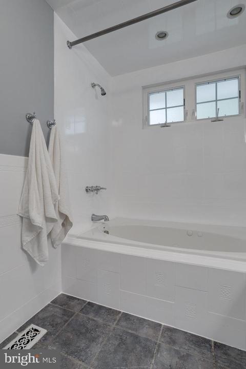 8202 Marcy Ave, Springfield, VA 22152 photo 34