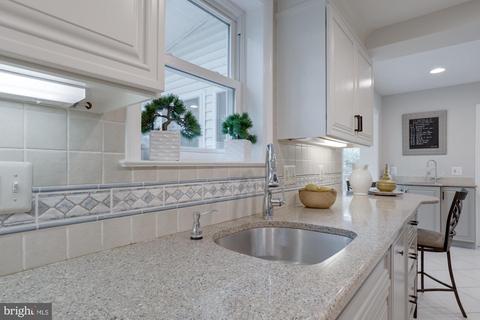 8202 Marcy Ave, Springfield, VA 22152 photo 17