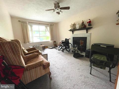 8917 Cromwell Dr, Springfield, VA 22151 photo 19