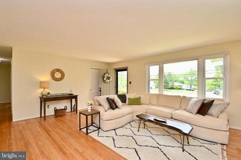 5203 Queensberry Ave, Springfield, VA 22151 photo 8