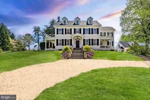 1031 Pine Hill Rd, Mclean, VA 22101