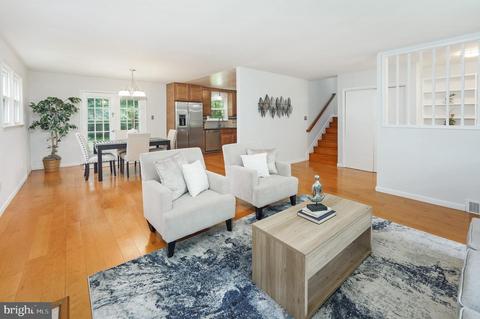 7503 Gresham St, Springfield, VA 22151 photo 7