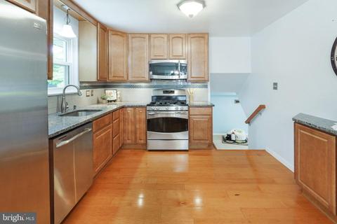 7503 Gresham St, Springfield, VA 22151 photo 11