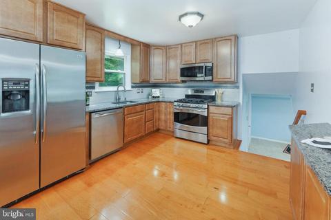 7503 Gresham St, Springfield, VA 22151 photo 9