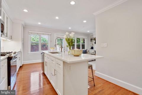 7281 Evans Mill Rd, Mclean, VA 22101 photo 8