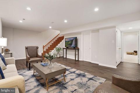 7281 Evans Mill Rd, Mclean, VA 22101 photo 16