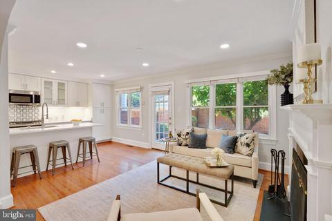 7281 Evans Mill Rd, Mclean, VA 22101 photo 3
