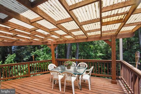 6703 Portree Ct, Springfield, VA 22152 photo 13